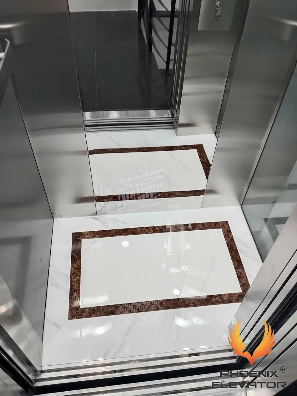 Sàn cabin QS07 màu trắng với đường viền hình học màu nâu